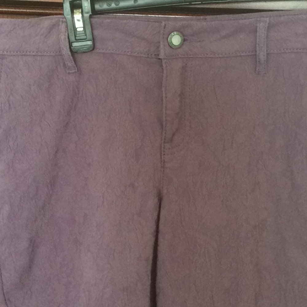 Lavender capri’s